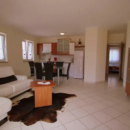 Apartman Ivanka Apartment
