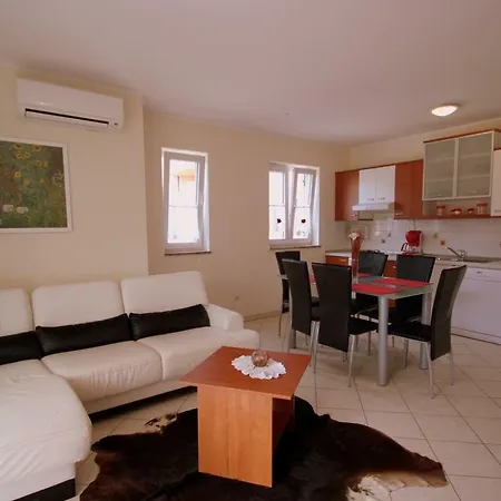 Apartman Ivanka Apartment